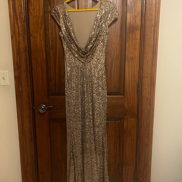 Badgley Mischka Long Gold Sequin Gown - Picture 6 of 7